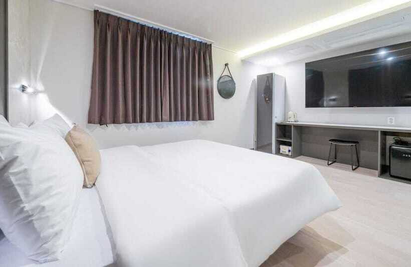 디럭스 룸, Two H