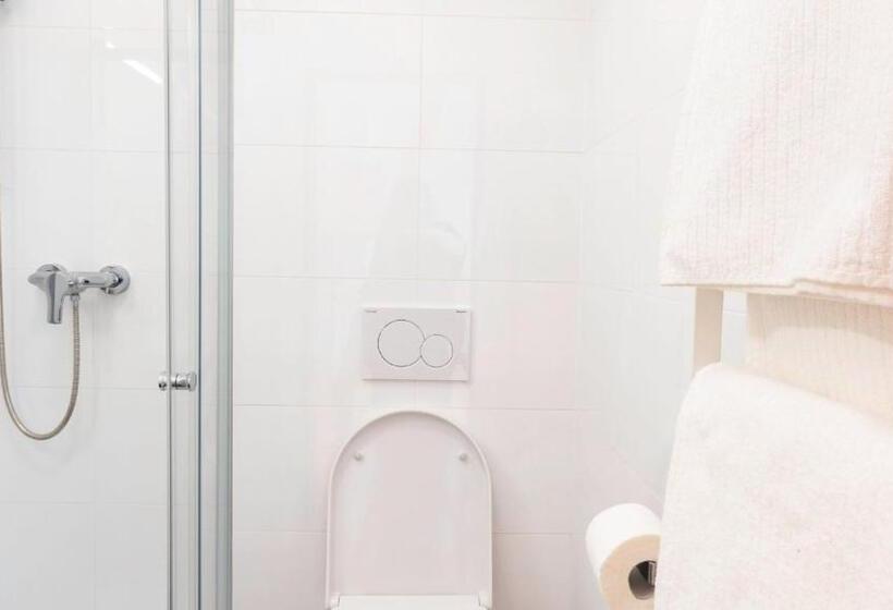 غرفة قياسية مزوَّدة بتراس, Ko Lanta Amantra Lake View Resort