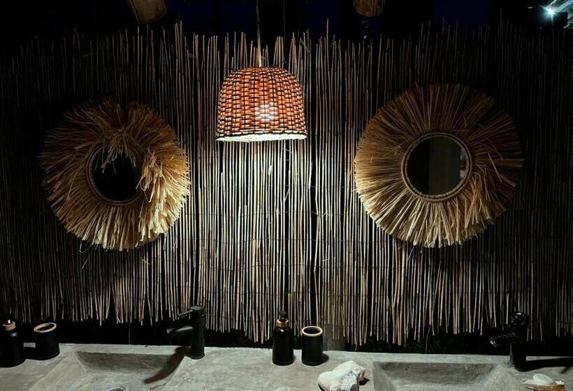 バス共有のスタンダードルーム, Pueblo Arriba Hostel