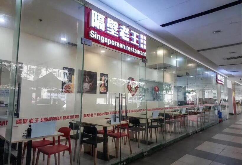 Standard Studio Poolutsikt, Shore 2 Residences   2 Full Double Bed Size