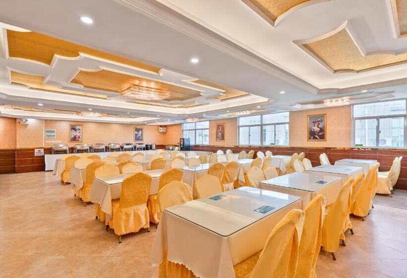 Номер Deluxe, Vienna Hotel Shenzhen International Airport