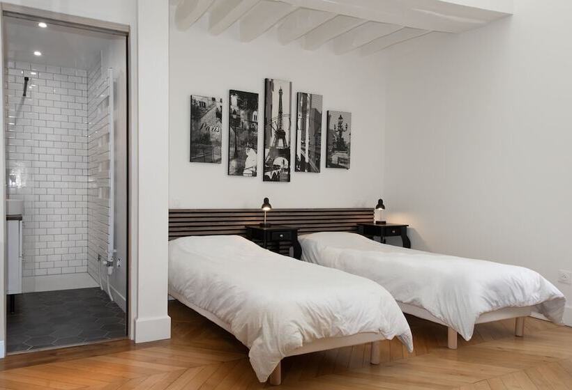 חדר סטנדרט, Le Clocher De La Duchesse