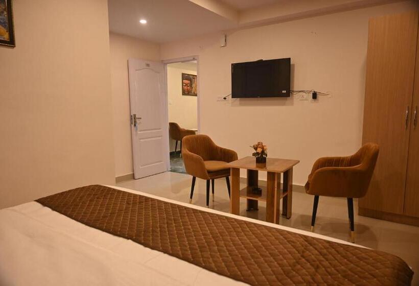 غرفة قياسية مطلة على الجبل, Pine Ville Shimla