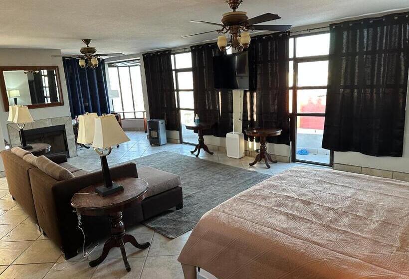 Lakosztály Erkéllyel, La Casona Penthouse Mansión