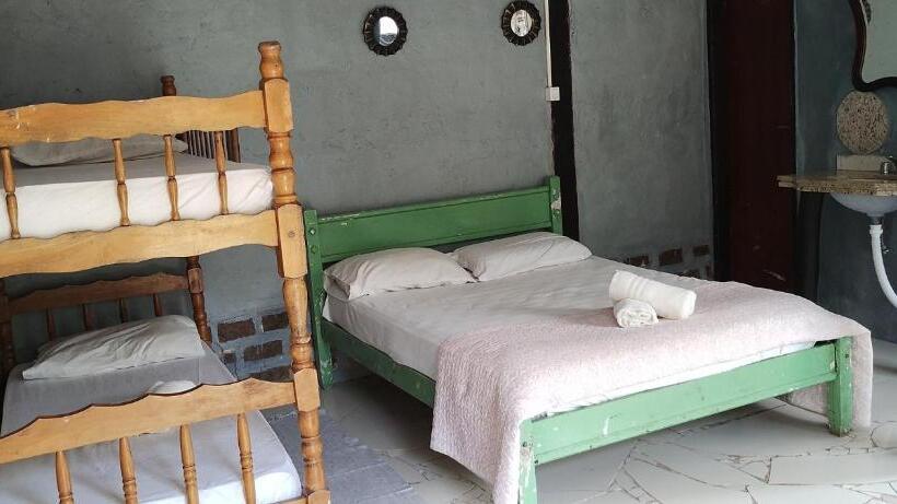 샬레, Hostel Recanto Caiçara