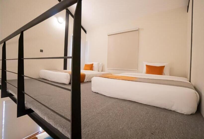 חדר משפתחתי סופריור, Bulwark