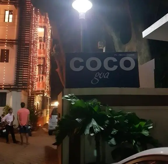 Standard Studio Poolutsikt, Coco Goa By Ronne S