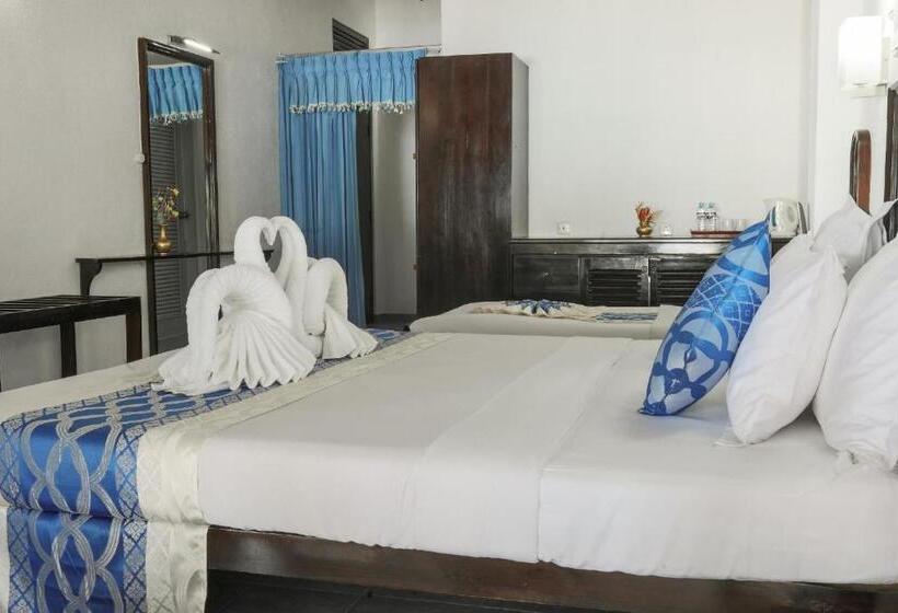 Трехместный Номер Deluxe, Dalawella Beach Resort