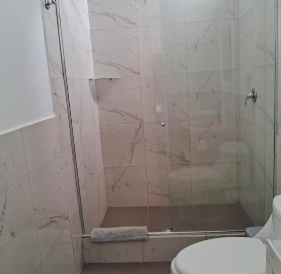 اتاق خانوادگی, Las Fragatas Casa