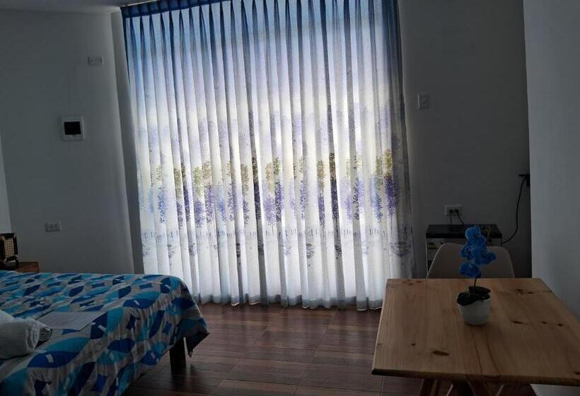 اتاق خانوادگی, Las Fragatas Casa