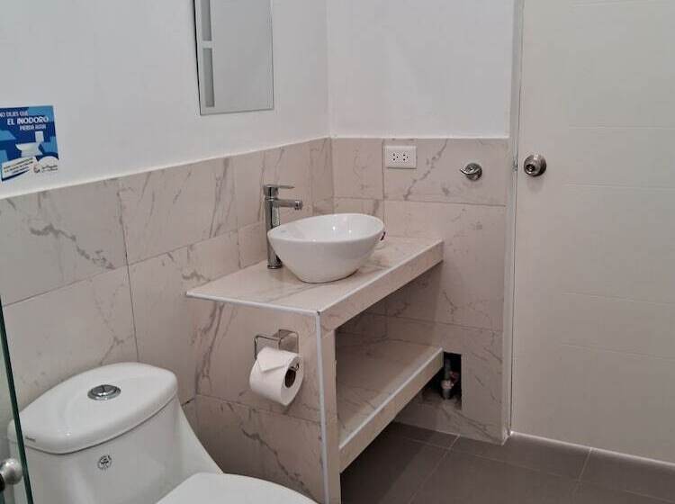 اتاق خانوادگی, Las Fragatas Casa