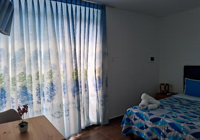 Номер Стандарт, Las Fragatas Casa