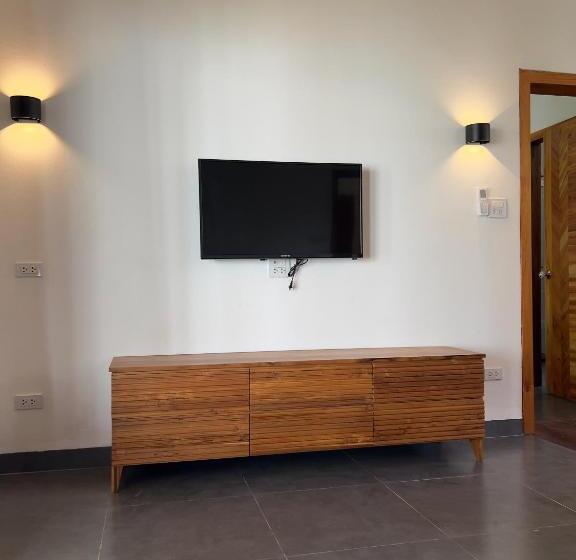 Family Suite, Madilao