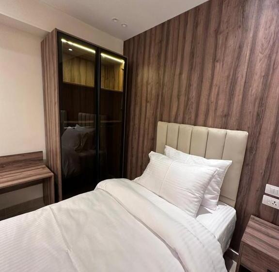 اتاق استاندارد, The Palace Pyramids