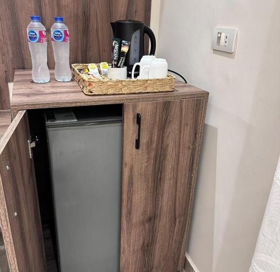 سوییت جونیور با بالکن, The Palace Pyramids