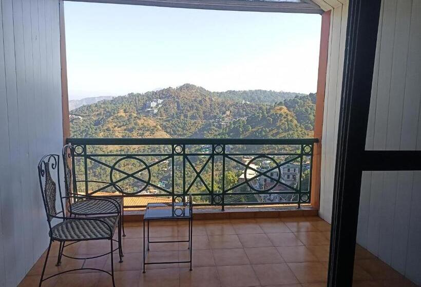 스탠다드 룸 산 전망, Kasauli Resort By Piccadily