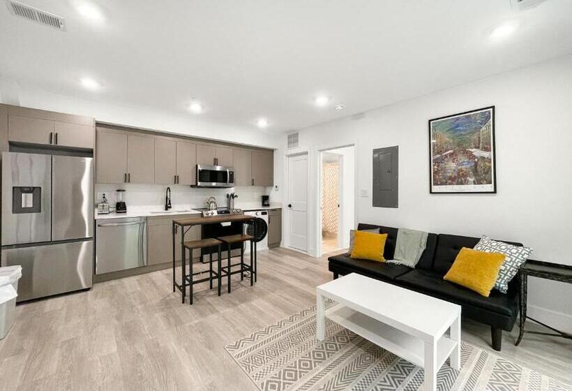 شقة غرفة نوم واحدة مزودة بشُرفة, Mary S Stay Brookland