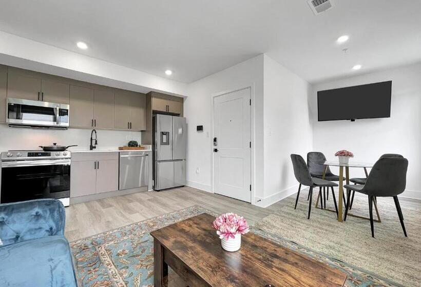 شقة غرفة واحدة, Mary S Stay Brookland