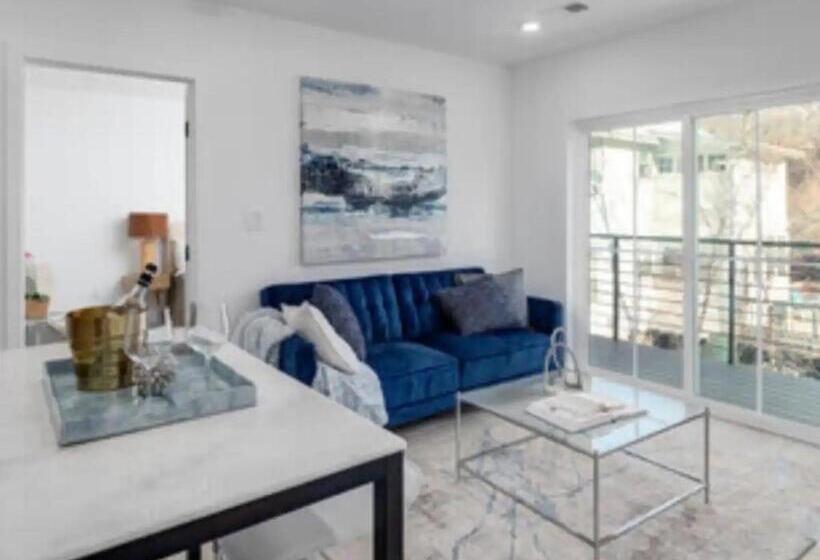 شقة غرفة نوم واحدة مزودة بشُرفة, Mary S Stay Brookland