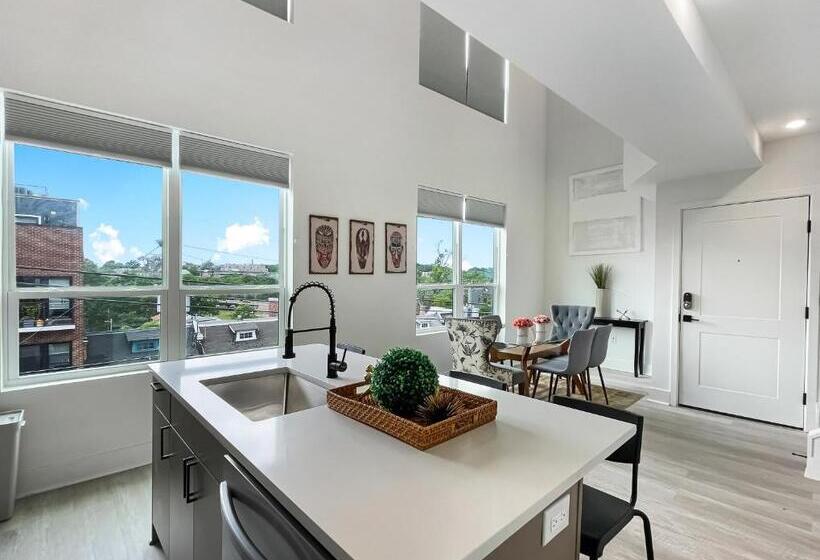 شقة دور أخير غرفة نوم واحدة, Mary S Stay Brookland