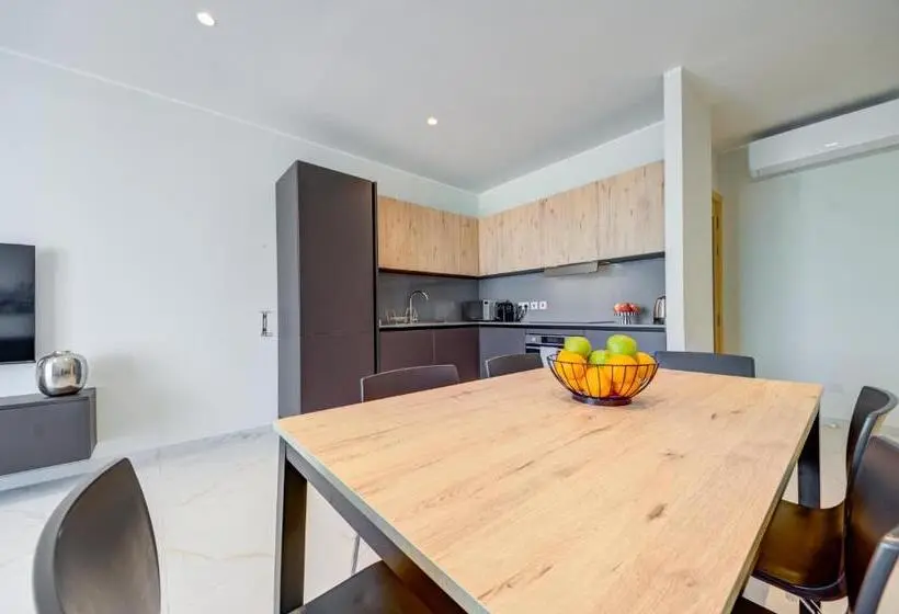 3 Bedroom Suite, Mayfair By Premier Suites Mt