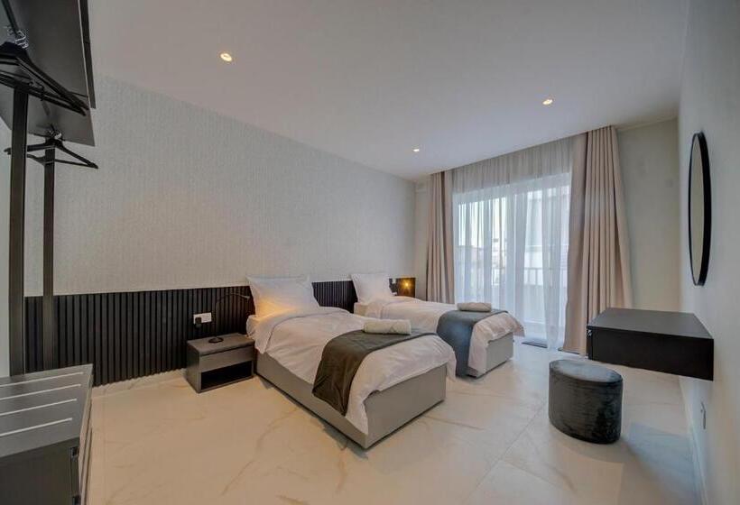 سوئیت با وان آب گرم, Mayfair By Premier Suites Mt