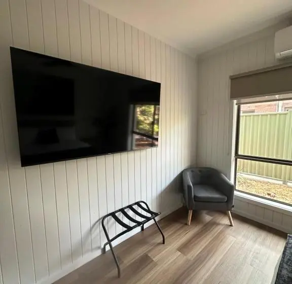 Deluxe-huone, Burrum Tavern