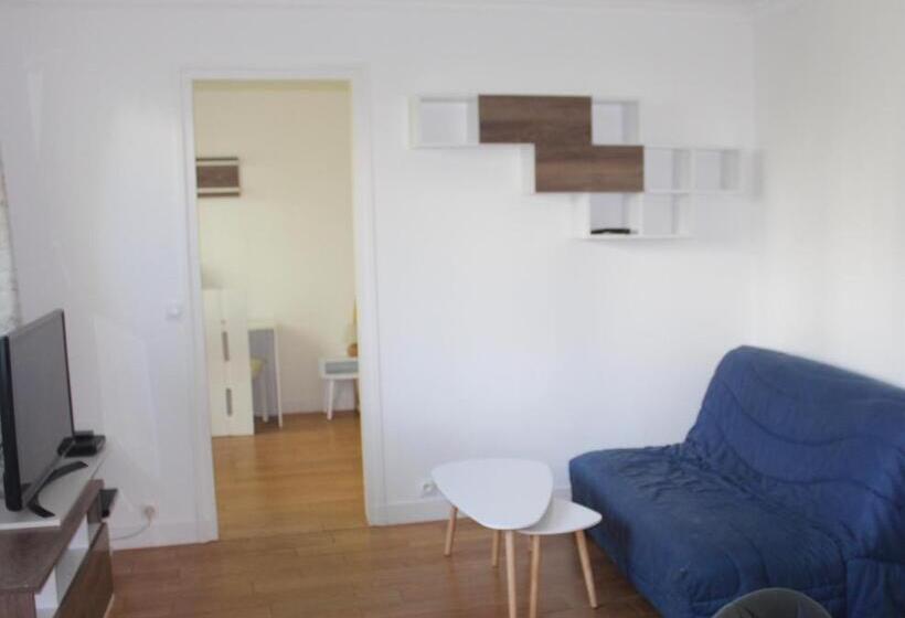 家庭套房, Au Tour Des Bois