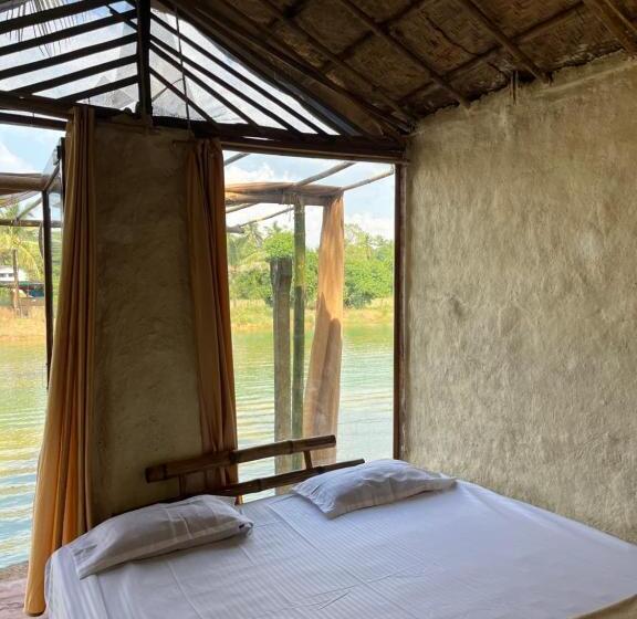 اتاق لوکس, Wake Park Goa