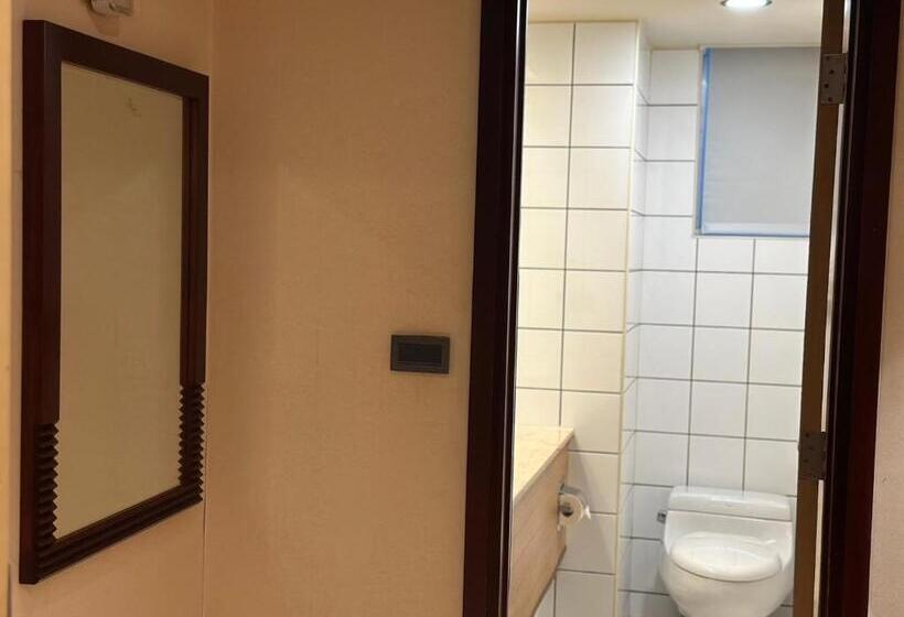 اتاق لوکس, Rich & Free Hotel Fuzhong 富逸旅趣 板橋府中館