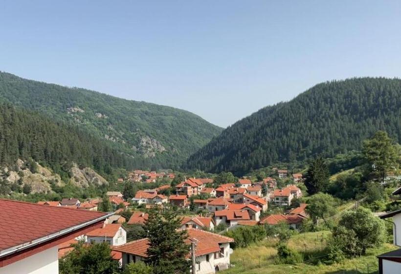 Suite met Uitzicht op de Bergen, Alpine Nest: 6km To Ski Slopes