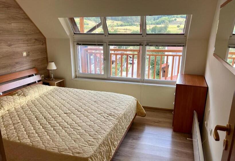 Suite met Uitzicht op de Bergen, Alpine Nest: 6km To Ski Slopes