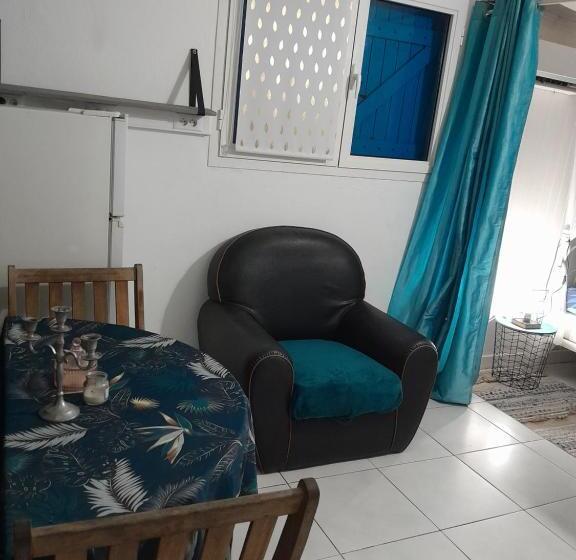 اتاق استاندارد با چشمانداز باغ, Spirit