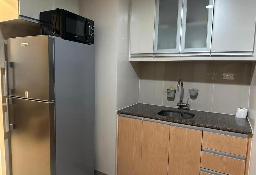 １ベッドルームのデラックスアパートメント, Executive Suite In Bonifacio Global City