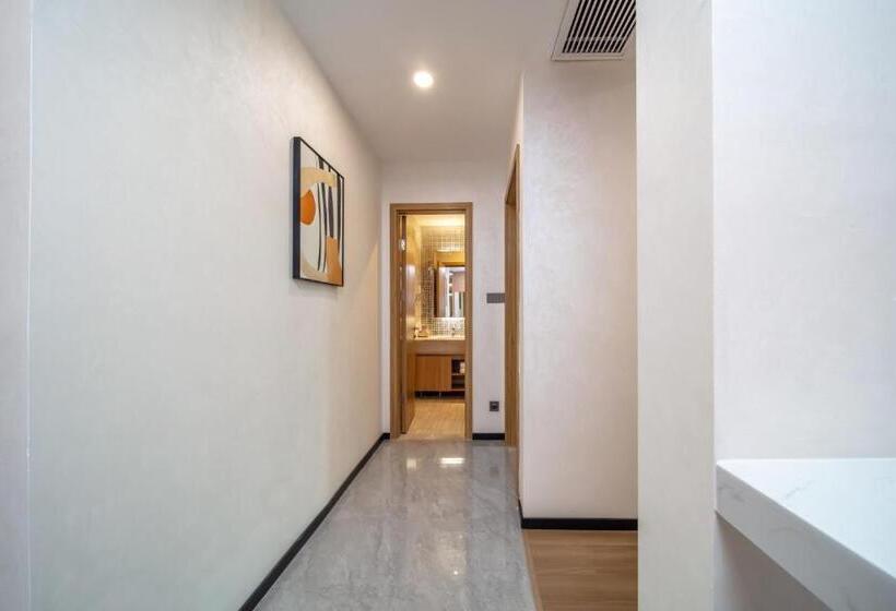 스탠다드 스튜디오 킹침대, Hefei Tom