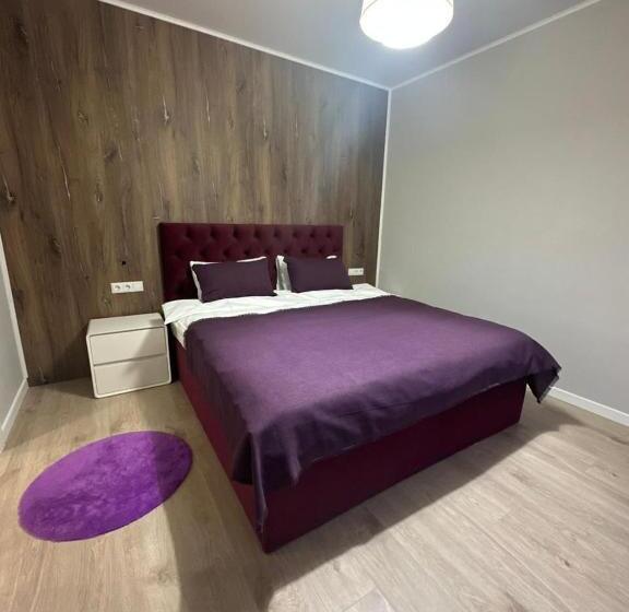 اتاق استاندارد چهار تخته, Atyrau Avenue