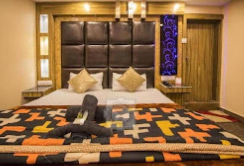 غرفة ديلوكس, Dalhouse Valley Banikhet