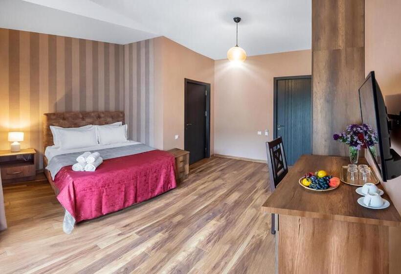 اتاق استاندارد, Dzvel Ubanshi