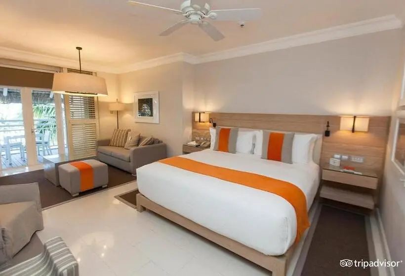سوییت با چشم‌انداز استخر, Le Clos Des Bains Mauritius