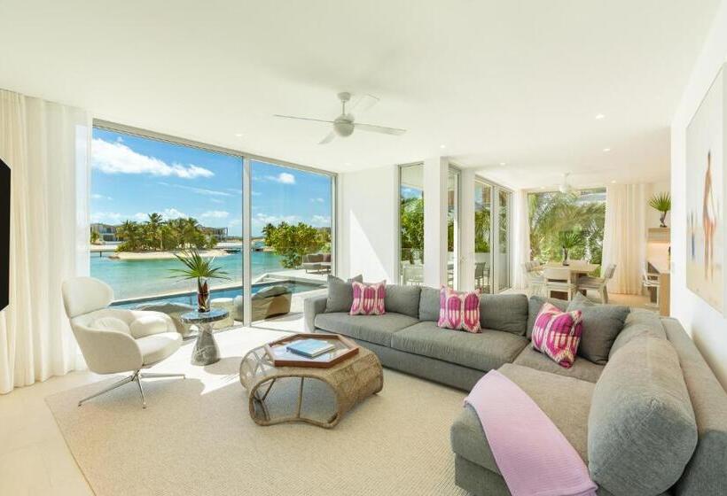 Deluxe Suite Sea View, South Bank