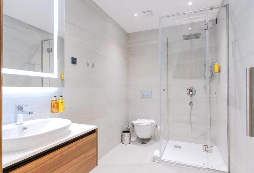 اتاق لوکس, Vema