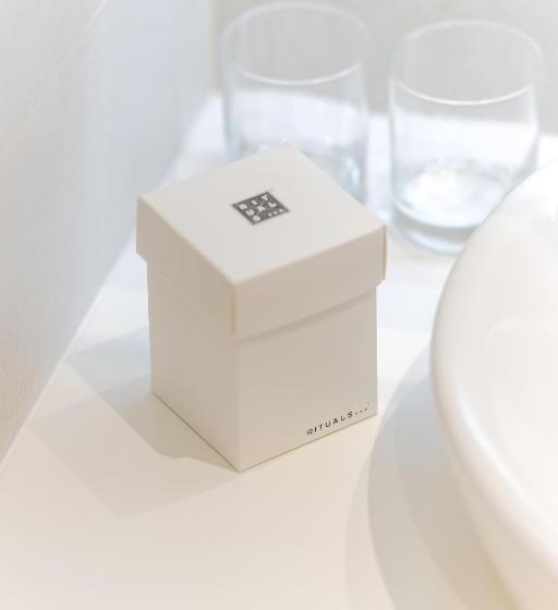 اتاق لوکس, Vema