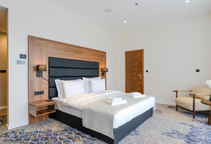 اتاق سوپریور, Vema