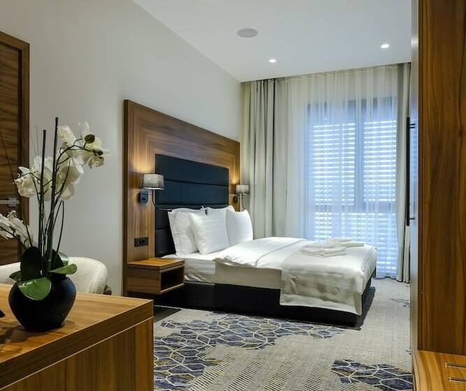 اتاق لوکس, Vema