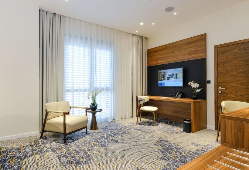 اتاق سوپریور, Vema