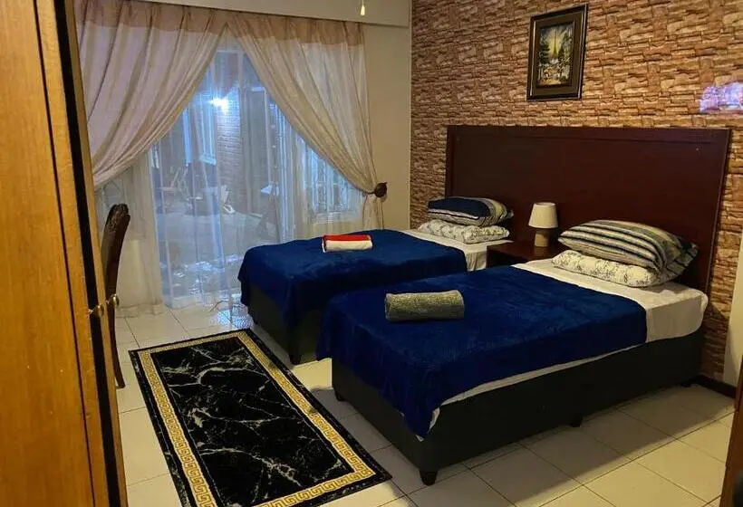 اتاق استاندارد, Comrades Oasis Guest House