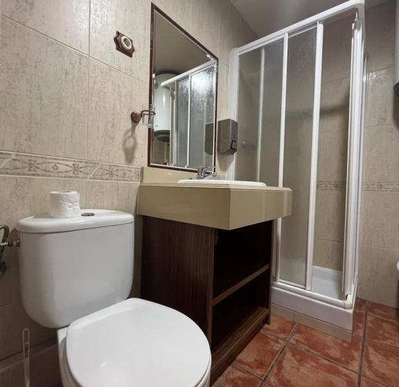 标准间, Hostal Corper Navalcarnero