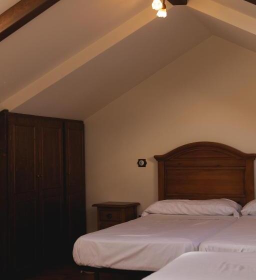 四人标准间, Hostal Corper Navalcarnero