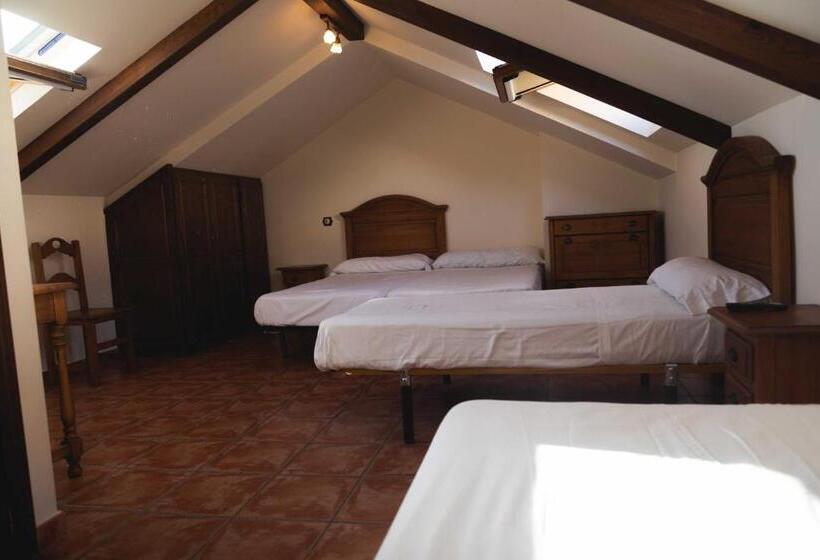 四人标准间, Hostal Corper Navalcarnero