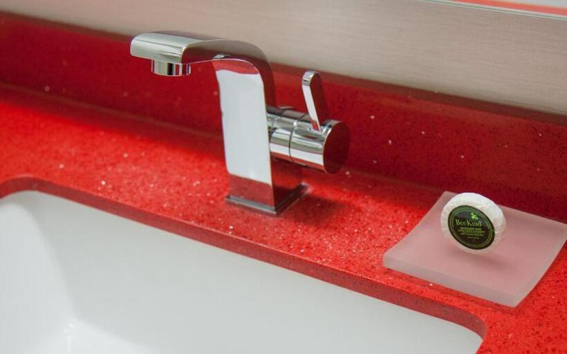 חדר דלוקס עם מיטת קינג, Rapid City Hotel Luxury Private Suites